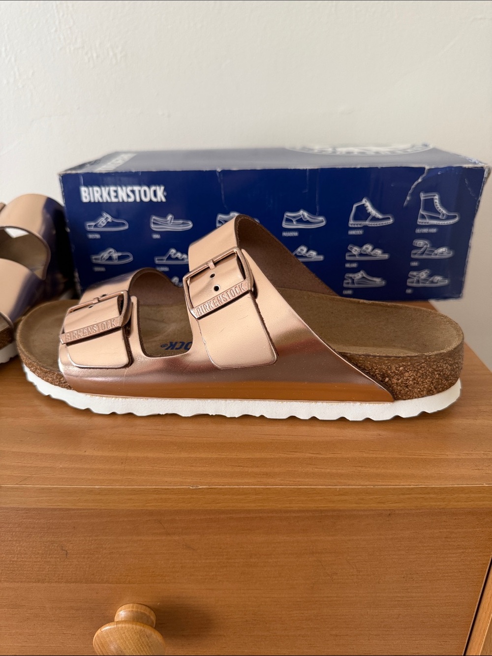 Birkenstock Arizona Metallic Rose Gold Double Strap Sandals - Metallic Rose - Picture 3 of 7